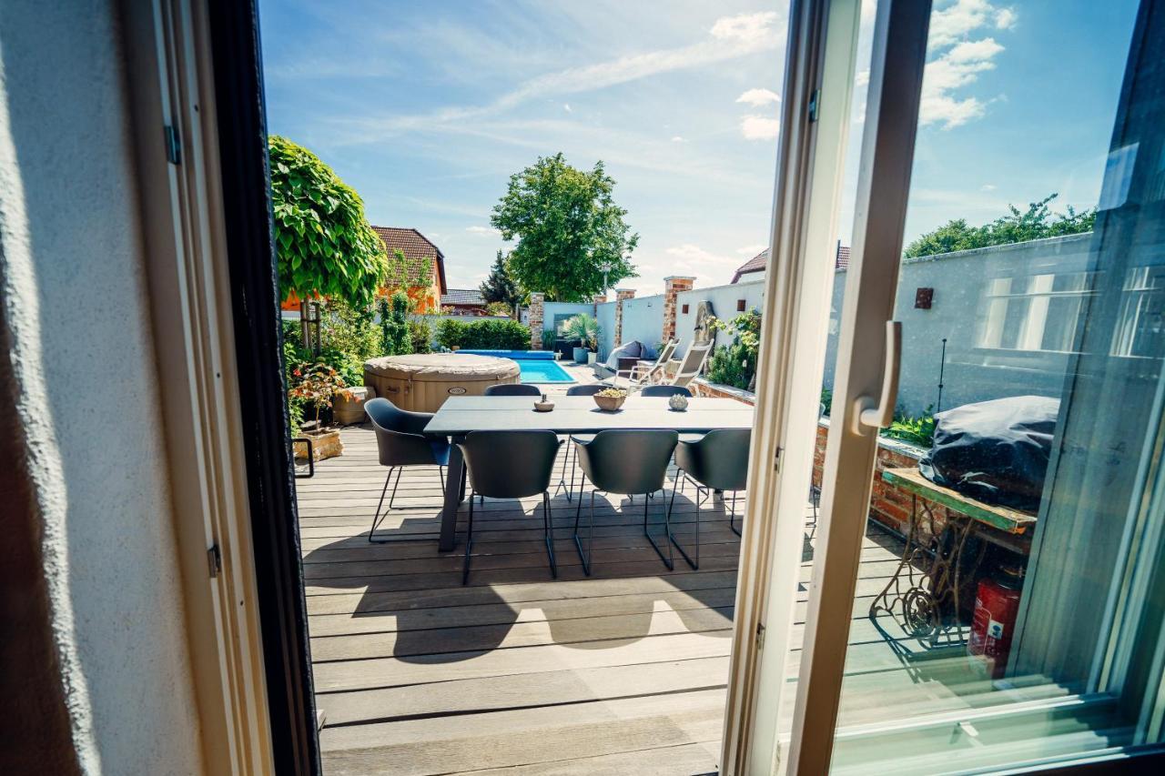 Alte Schmiede Mit Sauna, Pool Und Whirpool Im Aussenbereich Schoenstes Ferienhaus Der Lausitz Elsterheide Exterior foto