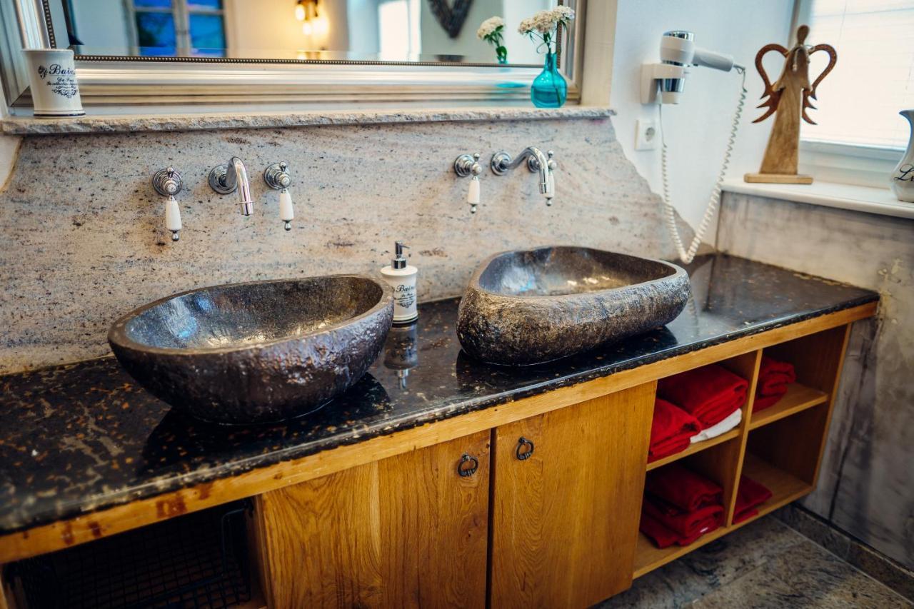 Alte Schmiede Mit Sauna, Pool Und Whirpool Im Aussenbereich Schoenstes Ferienhaus Der Lausitz Elsterheide Exterior foto