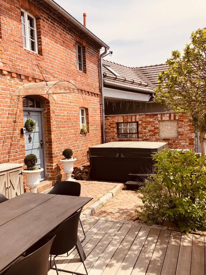 Alte Schmiede Mit Sauna, Pool Und Whirpool Im Aussenbereich Schoenstes Ferienhaus Der Lausitz Elsterheide Exterior foto
